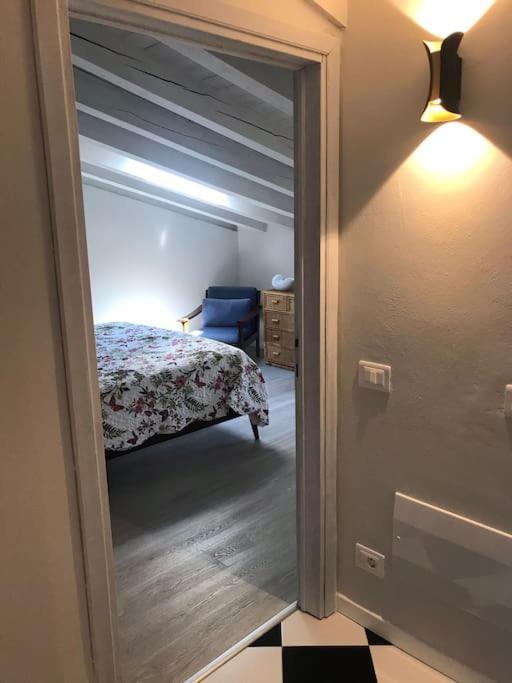 Garda Lake Attic Montinelle Buitenkant foto